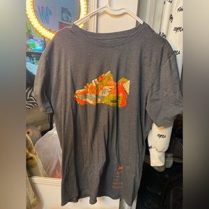 mens nike tee
